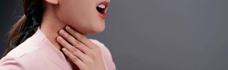 Dor na garganta, dificuldade para engolir, alterações na voz ou feridas recorrentes: O que pode ser?